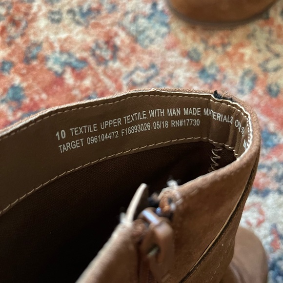 Universal Thread Heeled Booties - Picture 2 of 6